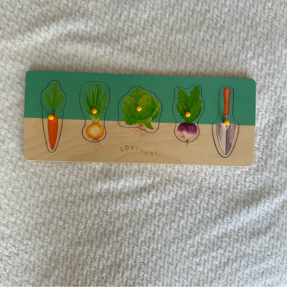 Lovevery Community Garden Puzzle, from Pioneer Kit (16-18 mo)